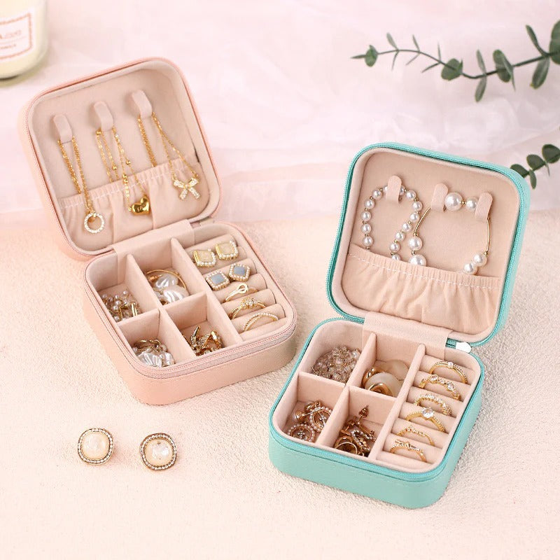 Portable Travel Jewelry Organizer Box – Compact Multi-Compartment Case